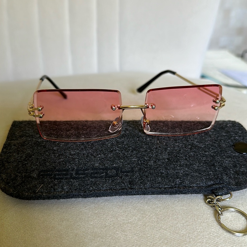 2000’s Style sunglasses